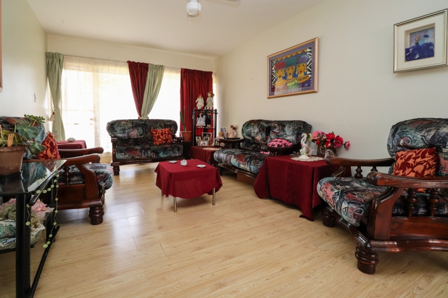 2 Bedroom Property for Sale in Flamwood North West